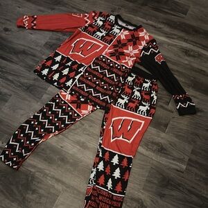 Wisconsin Badgers Large Unisex Christmas Pajamas Sweater and Pants Set NEW